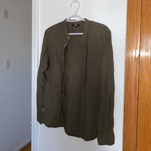 Green button up uniqlo, peasant neckline